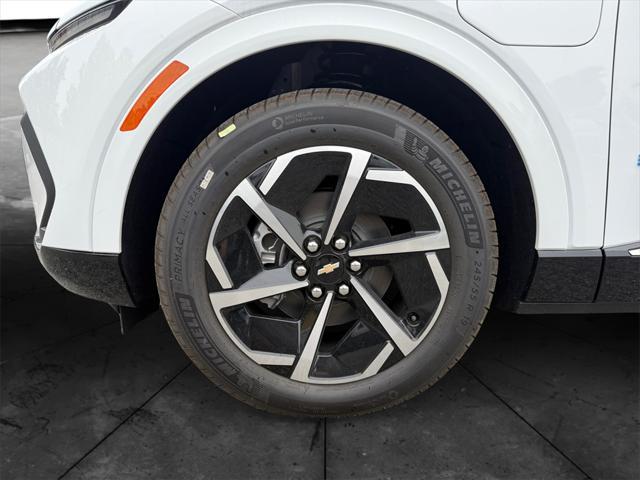 new 2025 Chevrolet Equinox EV car, priced at $38,527