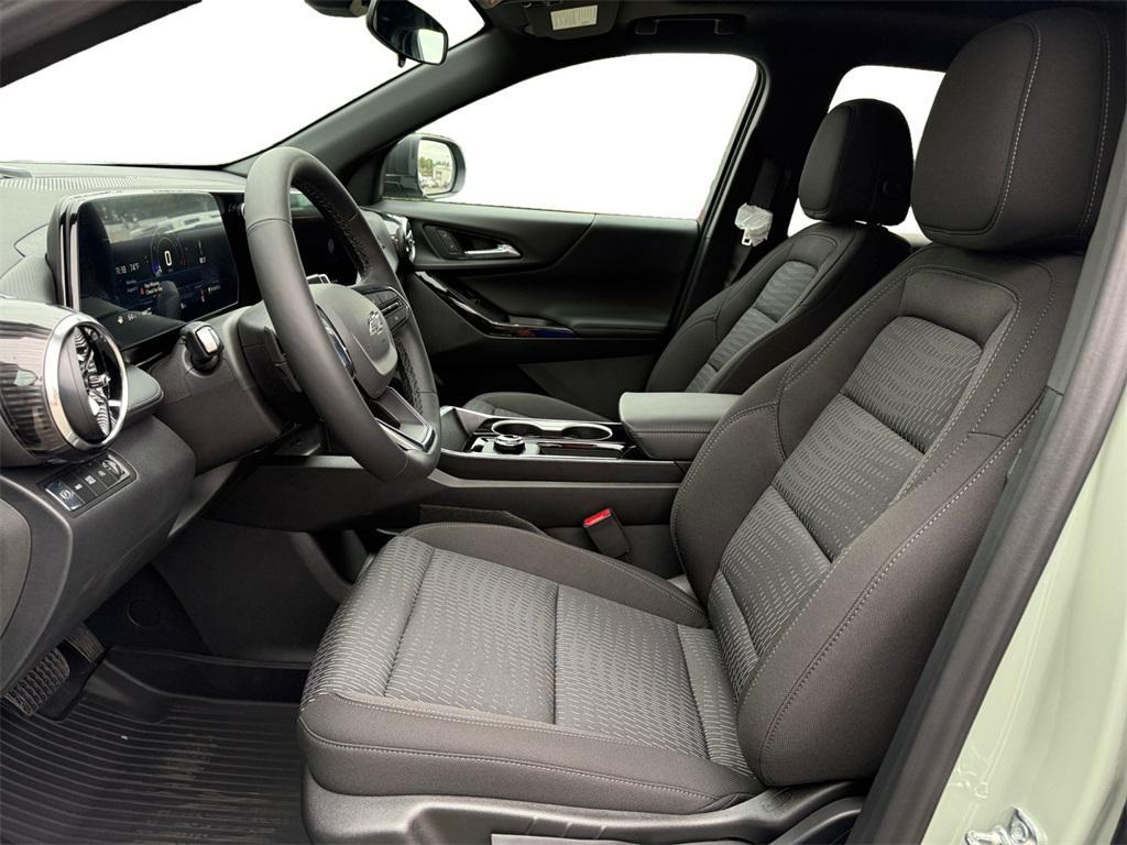 new 2026 Chevrolet Equinox car, priced at $31,050