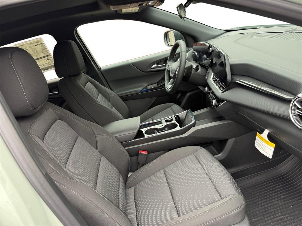 new 2026 Chevrolet Equinox car, priced at $31,050