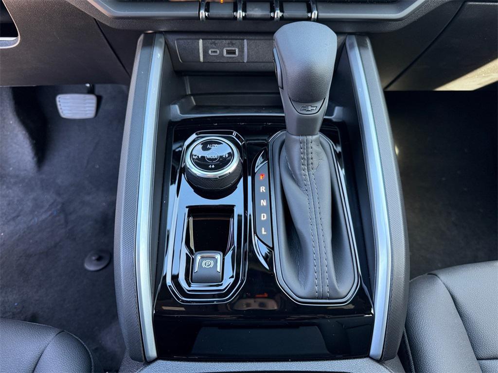 new 2026 Chevrolet Colorado car, priced at $45,515