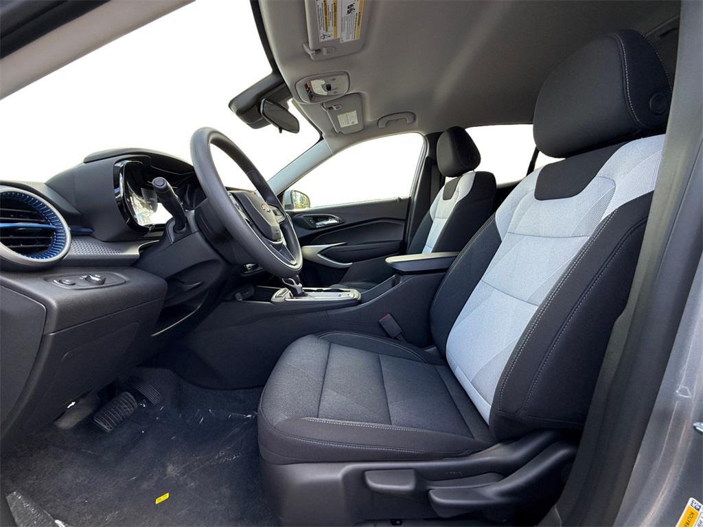 new 2026 Chevrolet Trax car, priced at $23,895