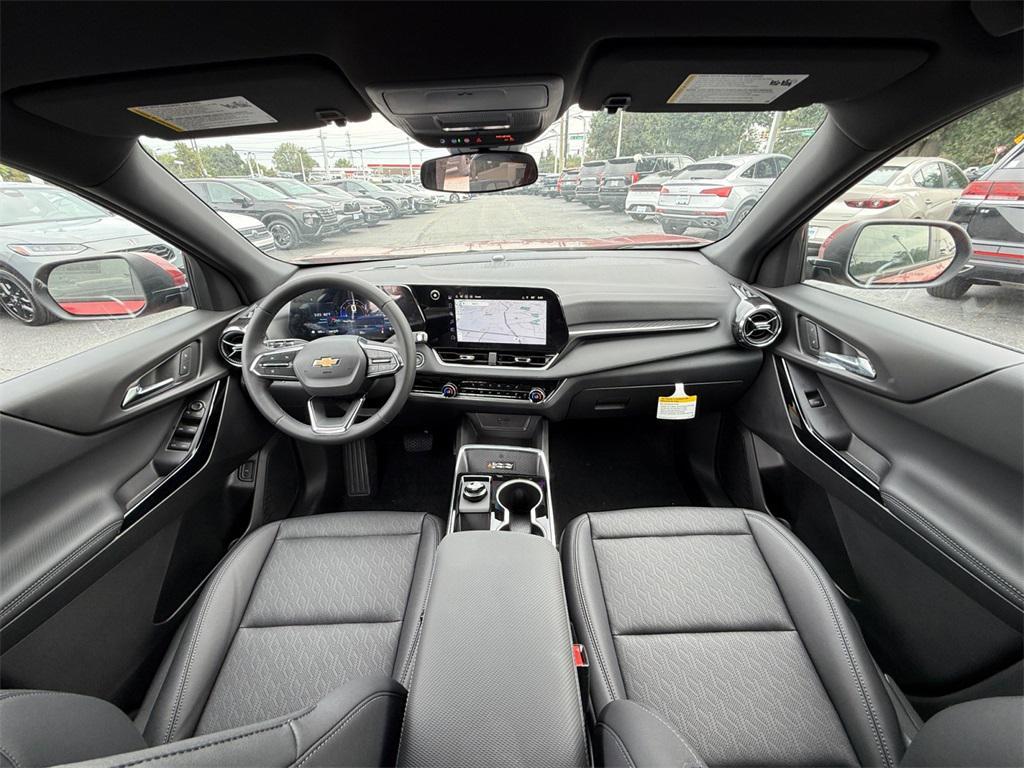 new 2026 Chevrolet Equinox car, priced at $28,035