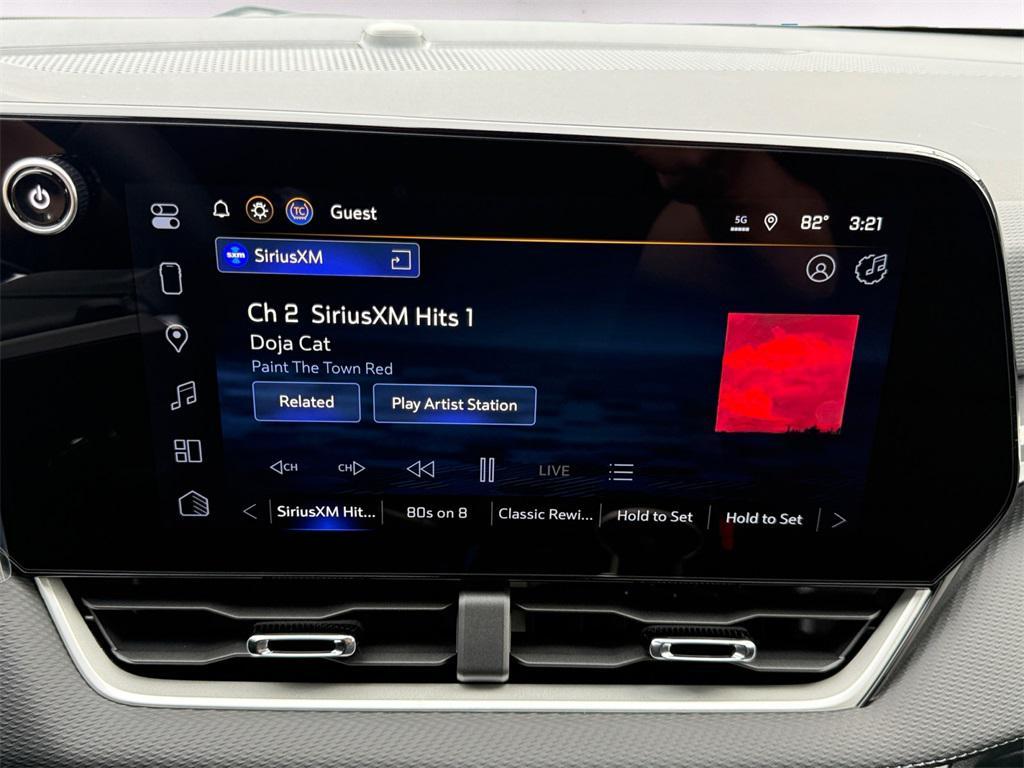 new 2026 Chevrolet Equinox car, priced at $28,035