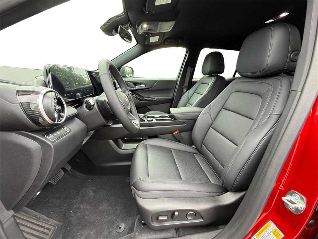 new 2026 Chevrolet Equinox car, priced at $28,035