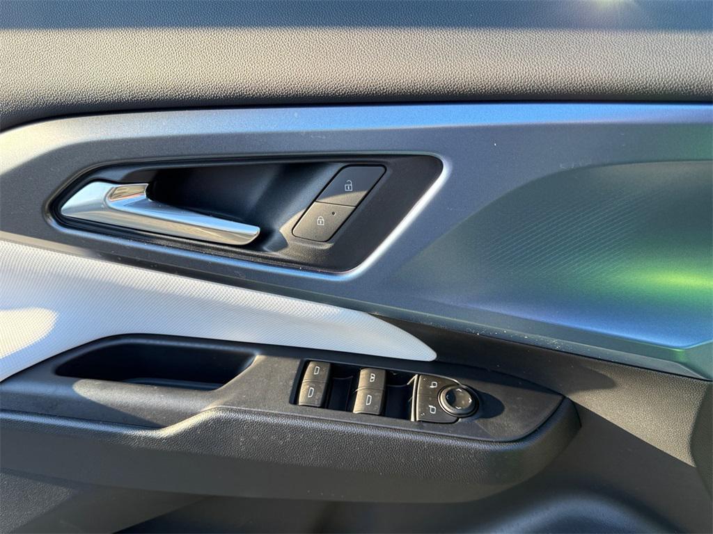 new 2026 Chevrolet Equinox EV car, priced at $35,795