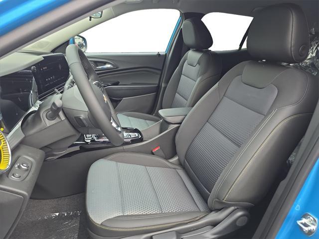 new 2025 Chevrolet Trax car, priced at $23,125