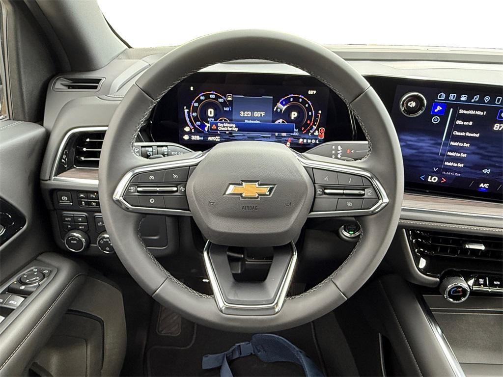 new 2025 Chevrolet Suburban car, priced at $62,490