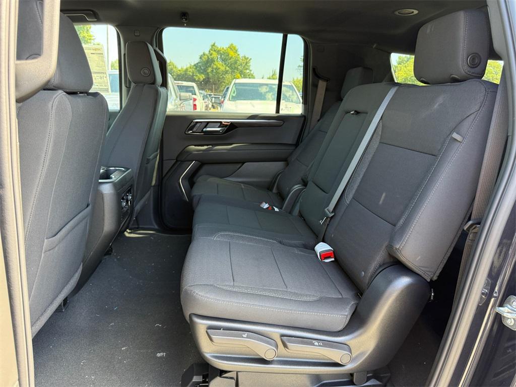 new 2025 Chevrolet Suburban car, priced at $61,990