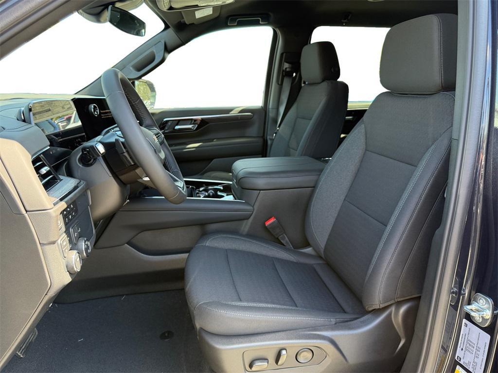 new 2025 Chevrolet Suburban car, priced at $61,990