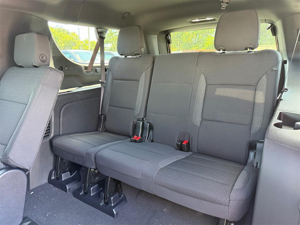 new 2025 Chevrolet Suburban car, priced at $61,990