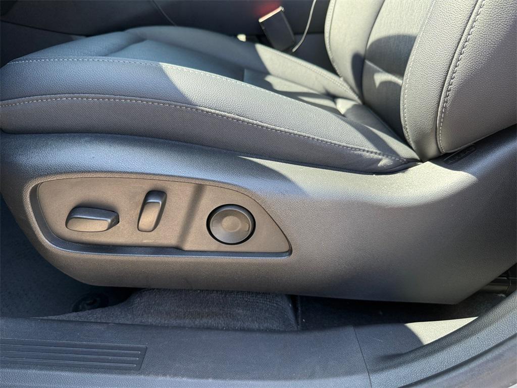 used 2025 Chevrolet Equinox car, priced at $27,500