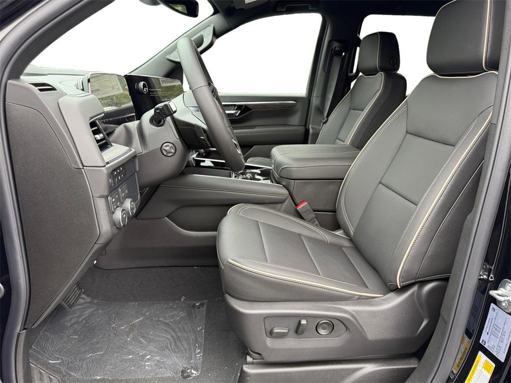 new 2025 Chevrolet Suburban car, priced at $72,380