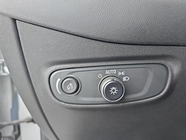 used 2022 Chevrolet Equinox car, priced at $18,000