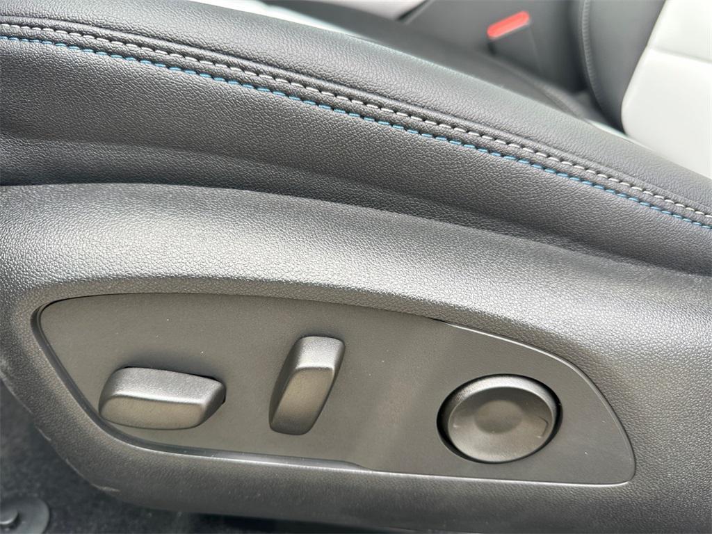 new 2026 Chevrolet Equinox EV car, priced at $38,220