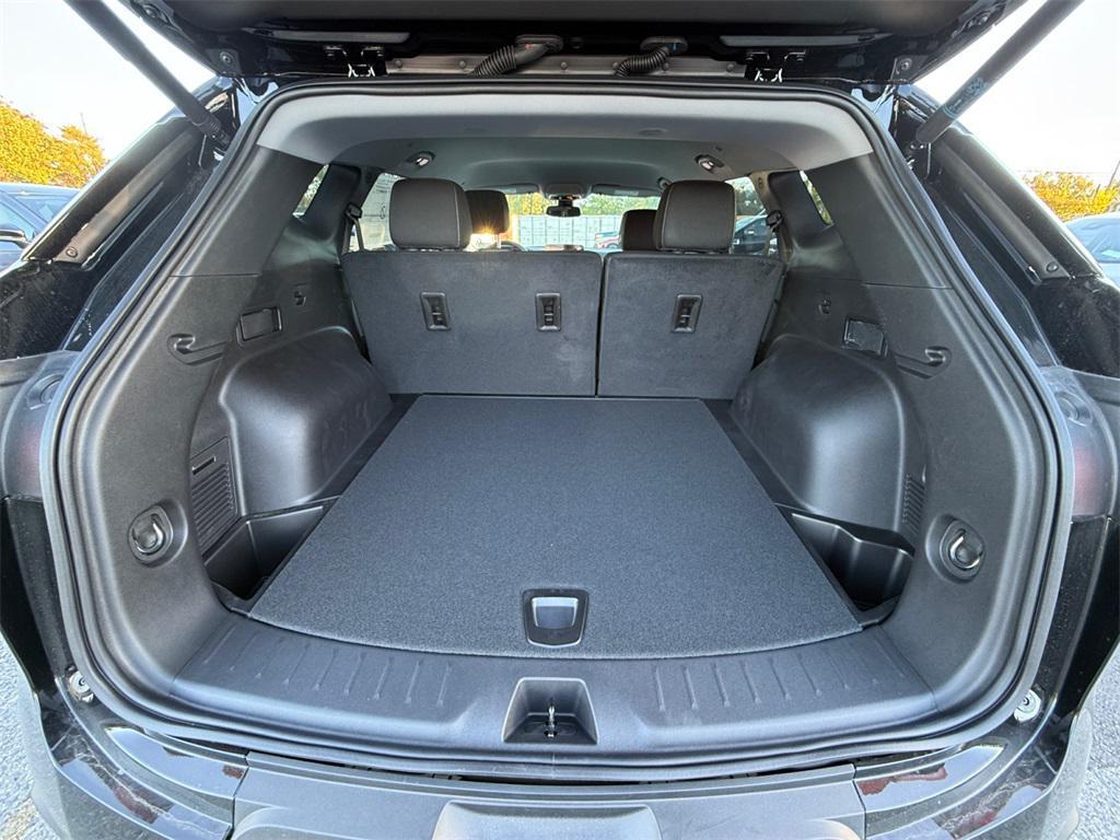 new 2025 Chevrolet Blazer car, priced at $33,439