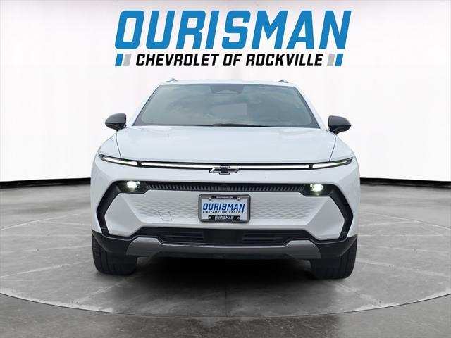 new 2025 Chevrolet Equinox EV car, priced at $40,039