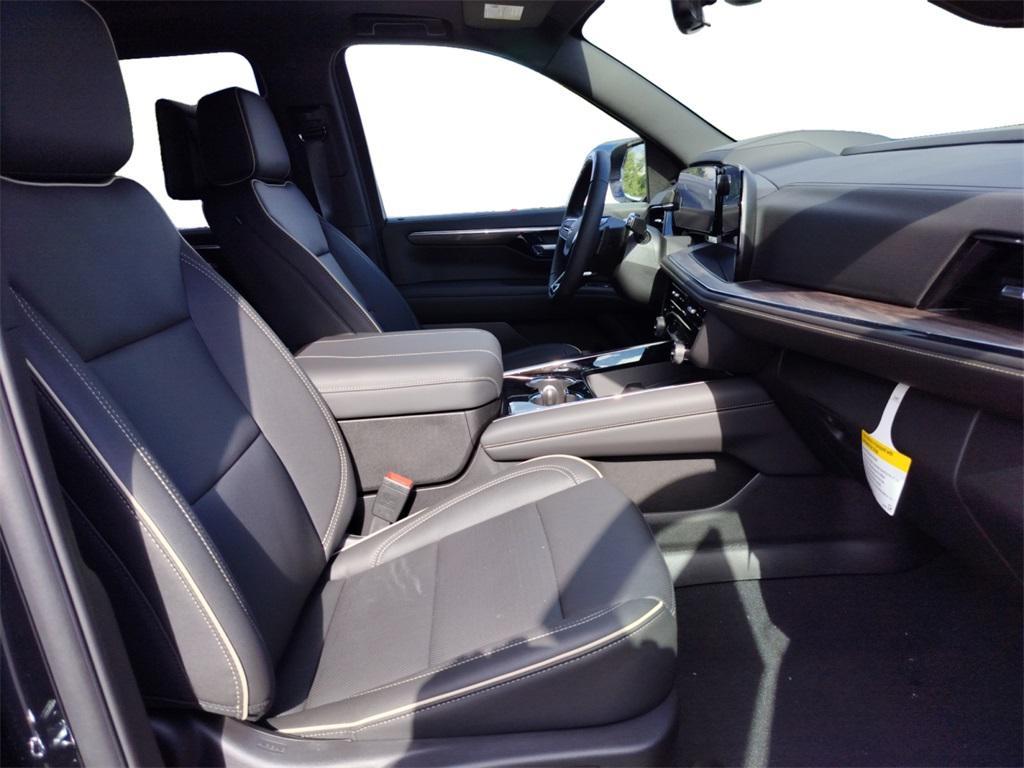 new 2025 Chevrolet Suburban car, priced at $83,899