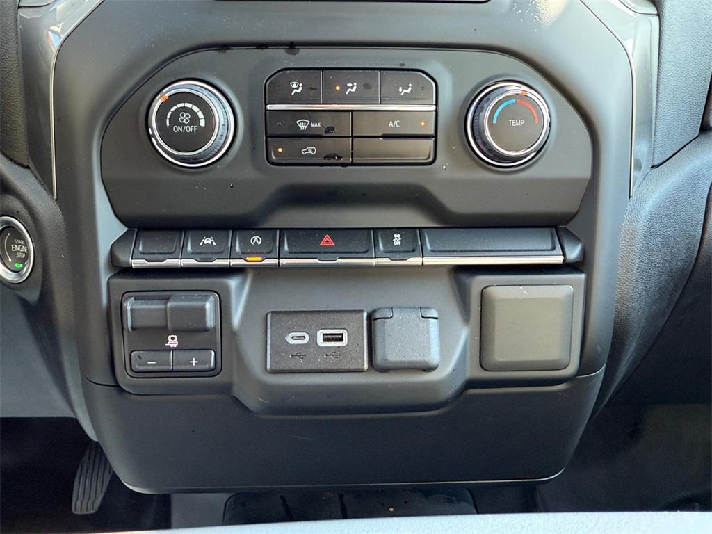 new 2025 Chevrolet Silverado 1500 car, priced at $35,725