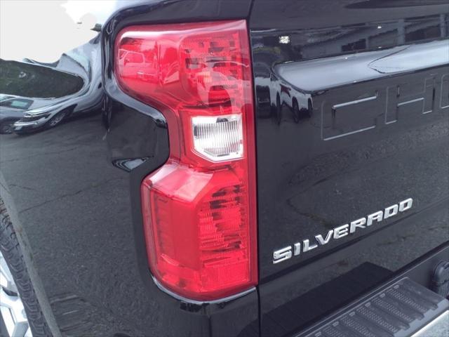 new 2025 Chevrolet Silverado 1500 car, priced at $45,370