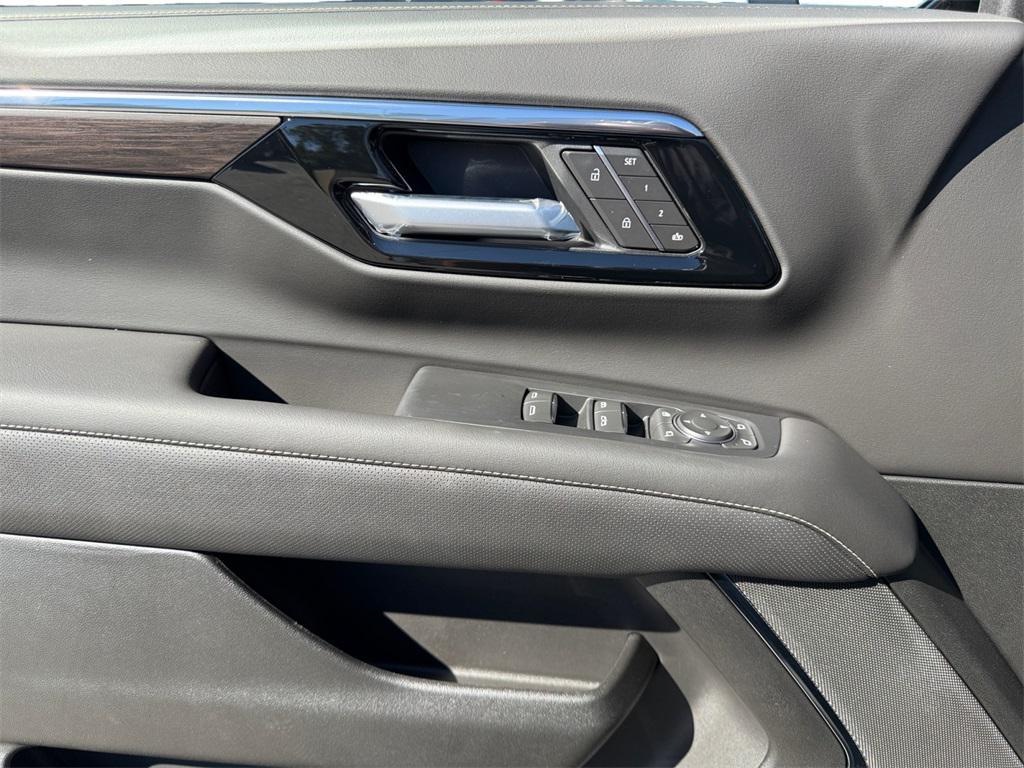 new 2026 Chevrolet Suburban car, priced at $91,940