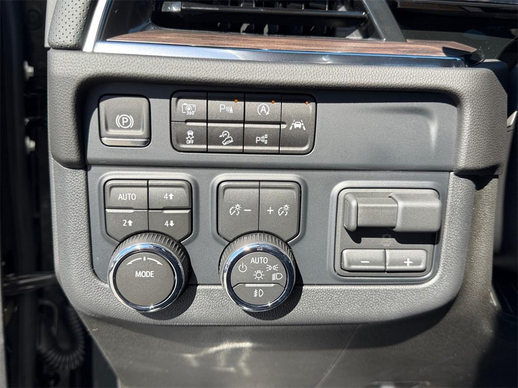 new 2026 Chevrolet Suburban car, priced at $91,940