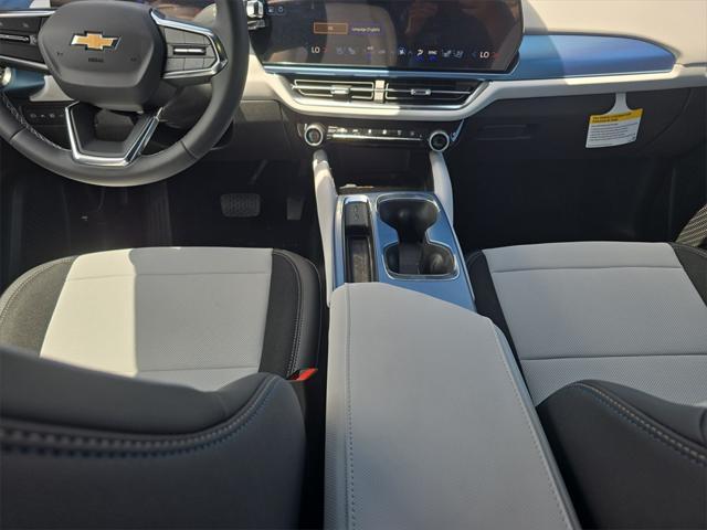 new 2025 Chevrolet Equinox EV car, priced at $40,039