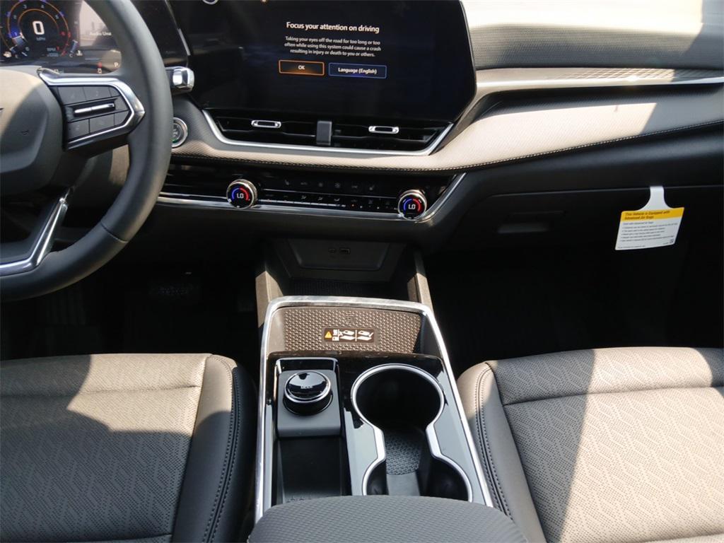 new 2026 Chevrolet Equinox car, priced at $28,605