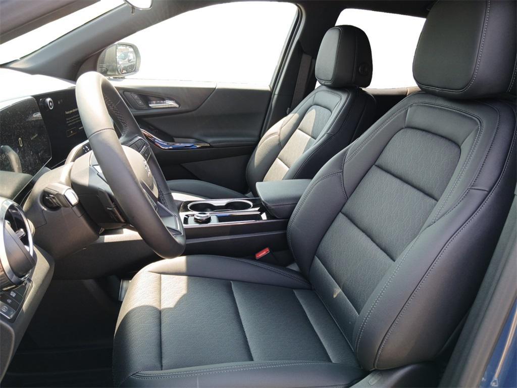 new 2026 Chevrolet Equinox car, priced at $28,605