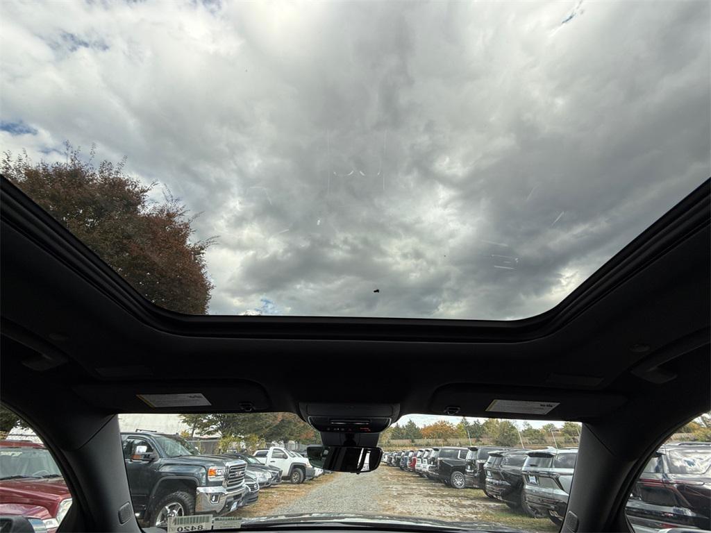 new 2026 Chevrolet Traverse car, priced at $57,751