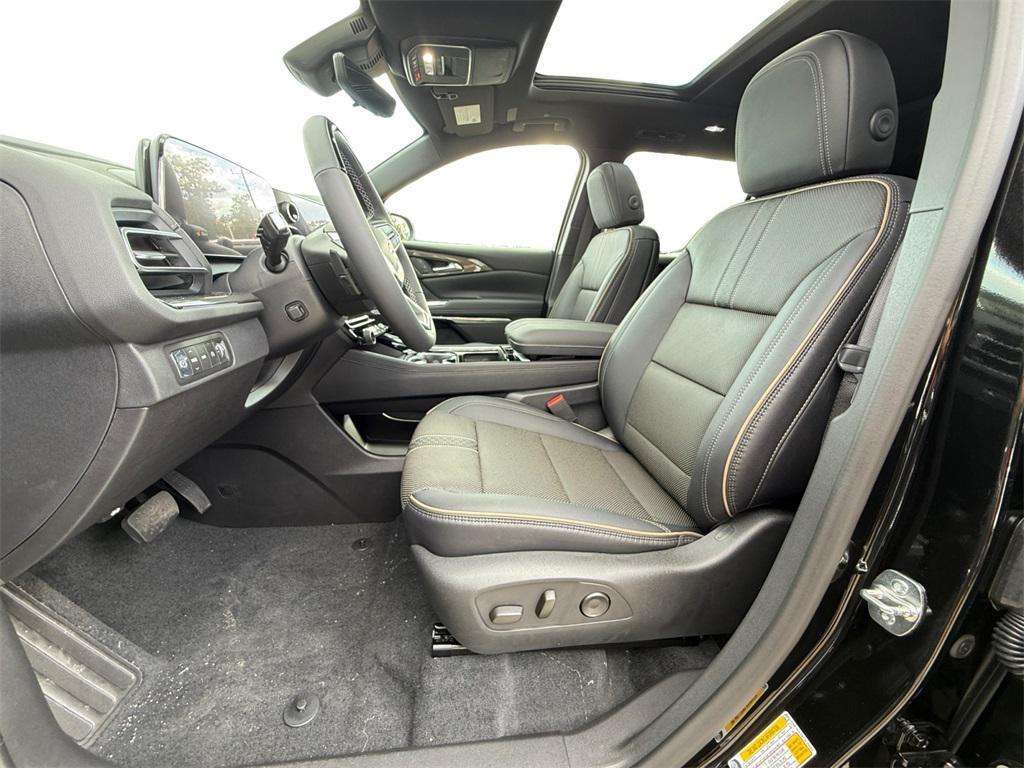 new 2026 Chevrolet Traverse car, priced at $57,751