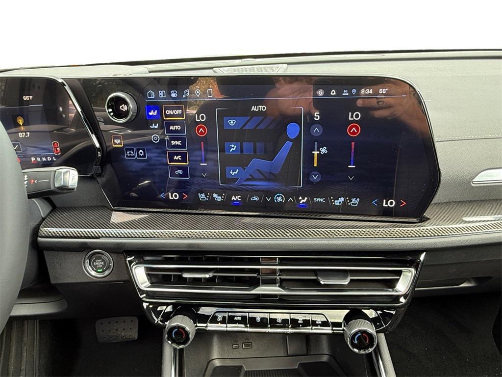 new 2026 Chevrolet Traverse car, priced at $57,751