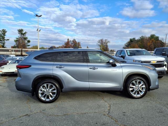 used 2021 Toyota Highlander Hybrid car, priced at $37,800