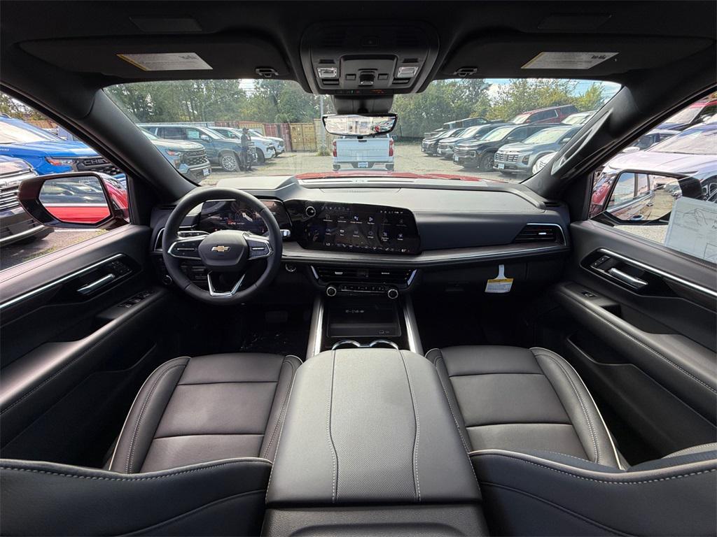 new 2025 Chevrolet Suburban car, priced at $77,675