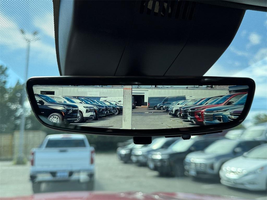 new 2025 Chevrolet Suburban car, priced at $77,675