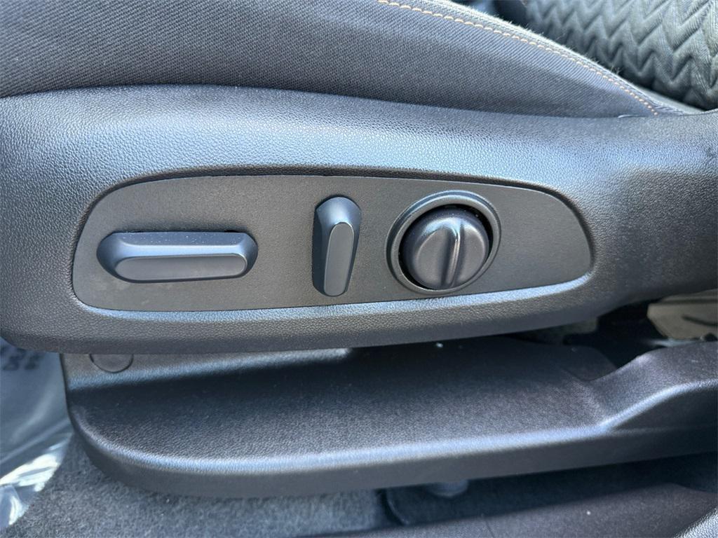 used 2022 Chevrolet Equinox car, priced at $18,500