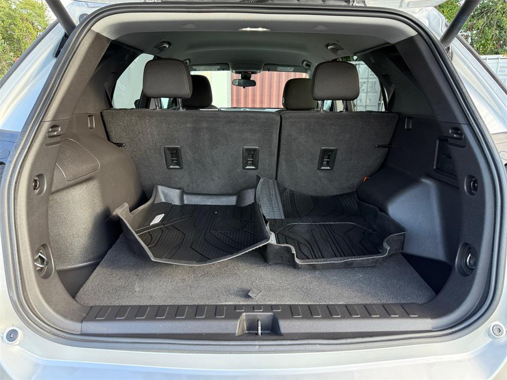used 2022 Chevrolet Equinox car, priced at $18,500