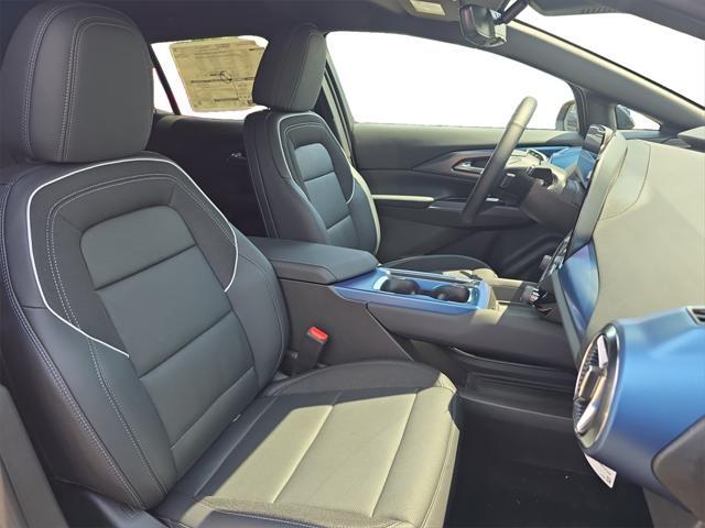 new 2025 Chevrolet Equinox EV car, priced at $38,690
