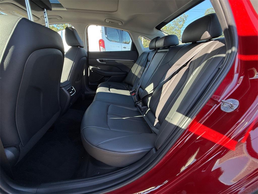 used 2024 Hyundai Sonata Hybrid car, priced at $29,500