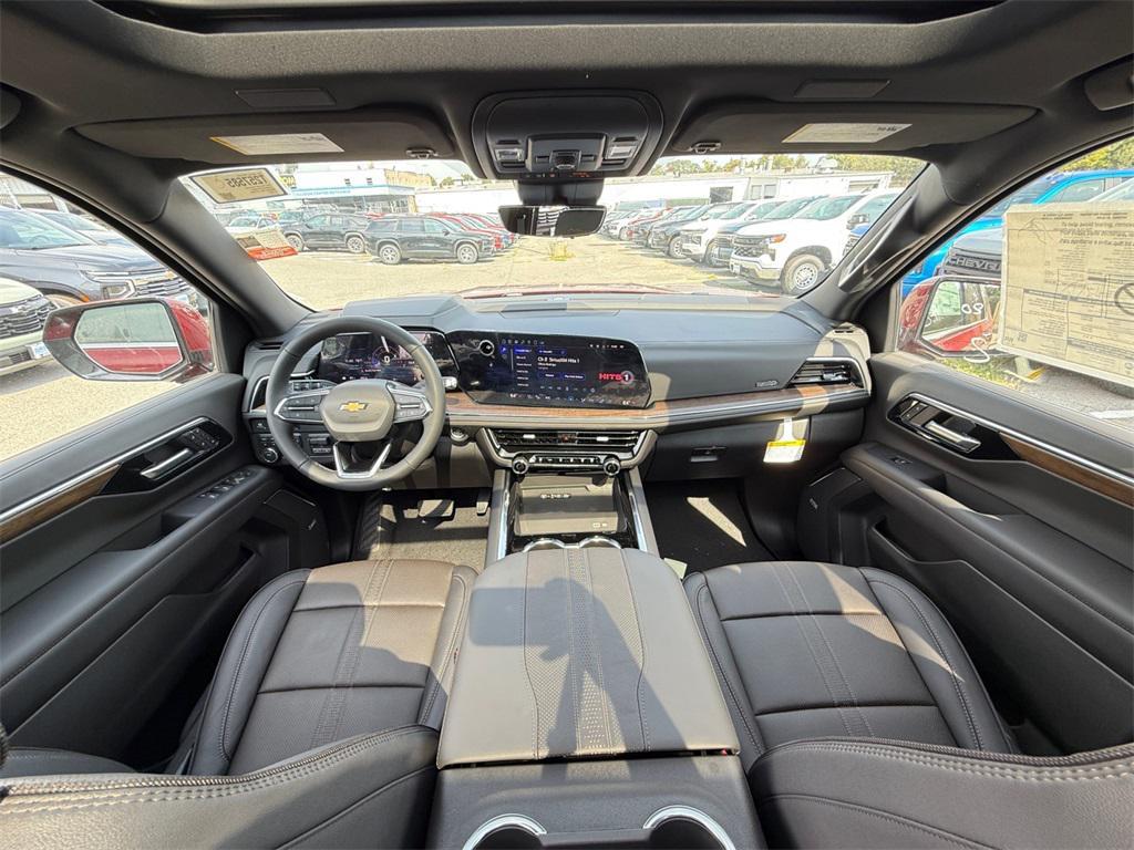 new 2025 Chevrolet Suburban car, priced at $79,755