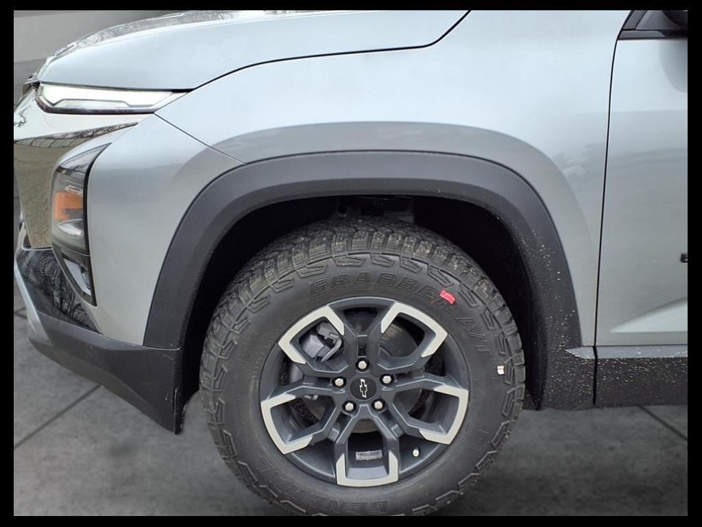 new 2025 Chevrolet Equinox car, priced at $32,375