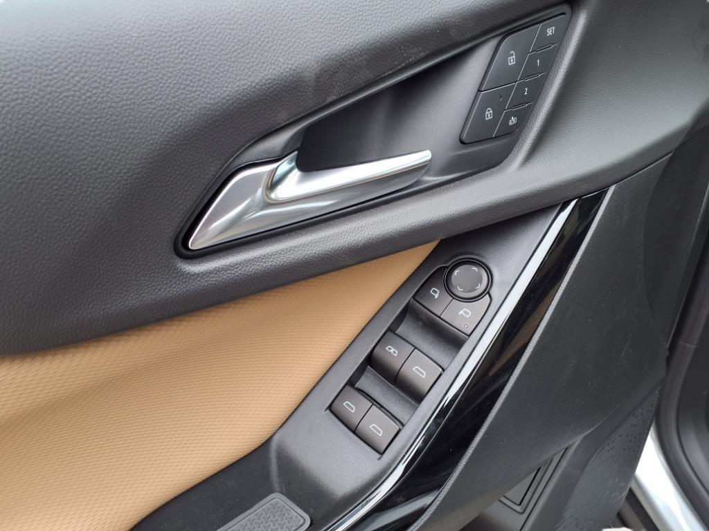 new 2025 Chevrolet Equinox car, priced at $32,375