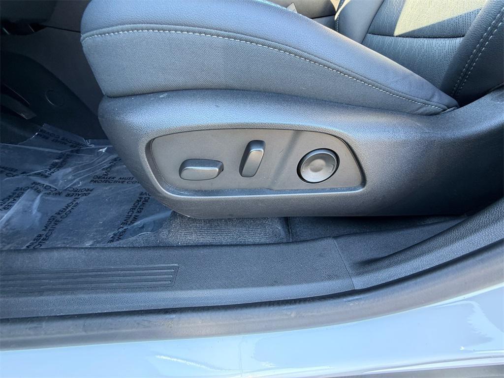 new 2025 Chevrolet Equinox car, priced at $27,765