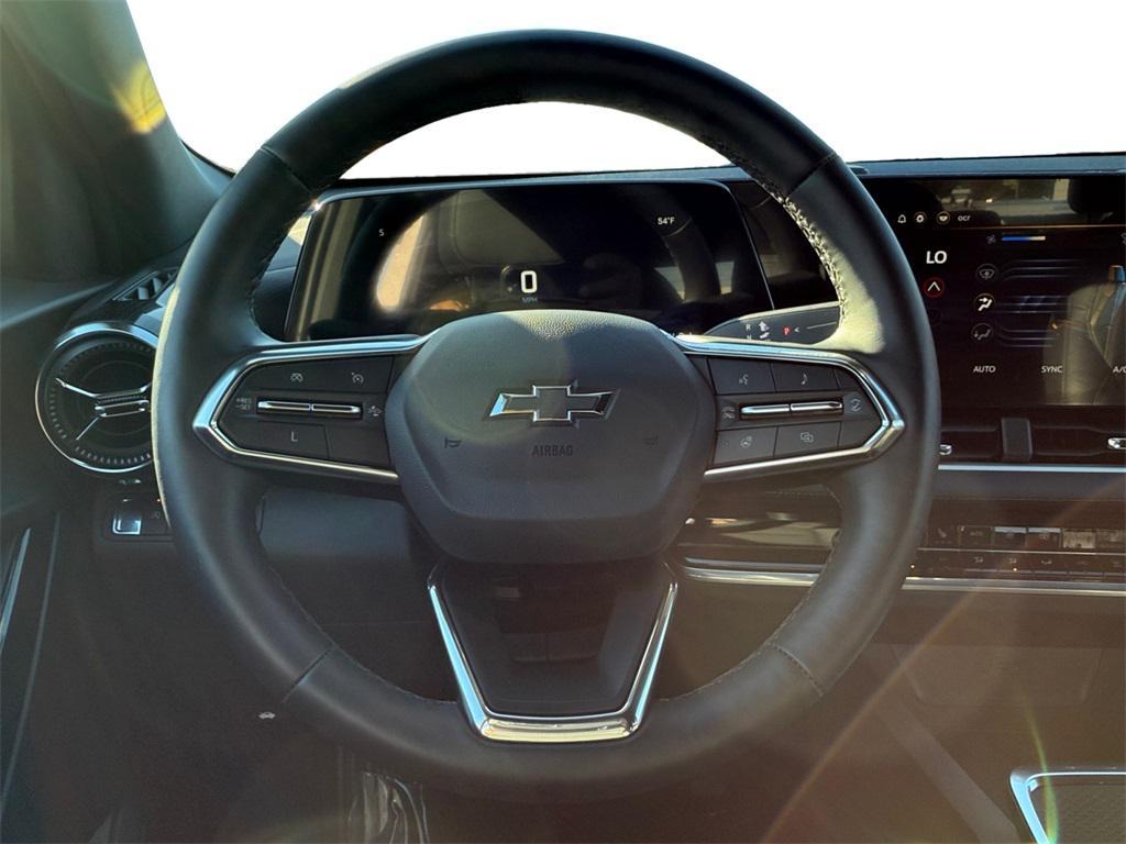 new 2025 Chevrolet Equinox car, priced at $27,765