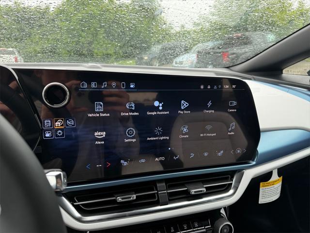 new 2025 Chevrolet Equinox EV car, priced at $37,334