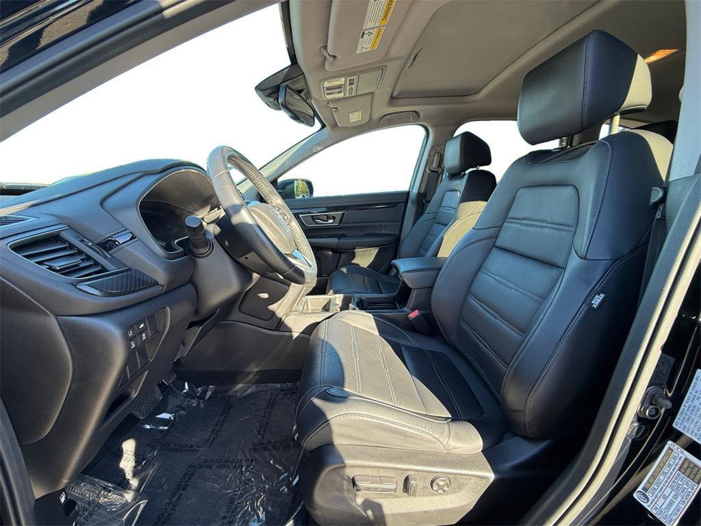 used 2021 Honda CR-V car, priced at $25,000