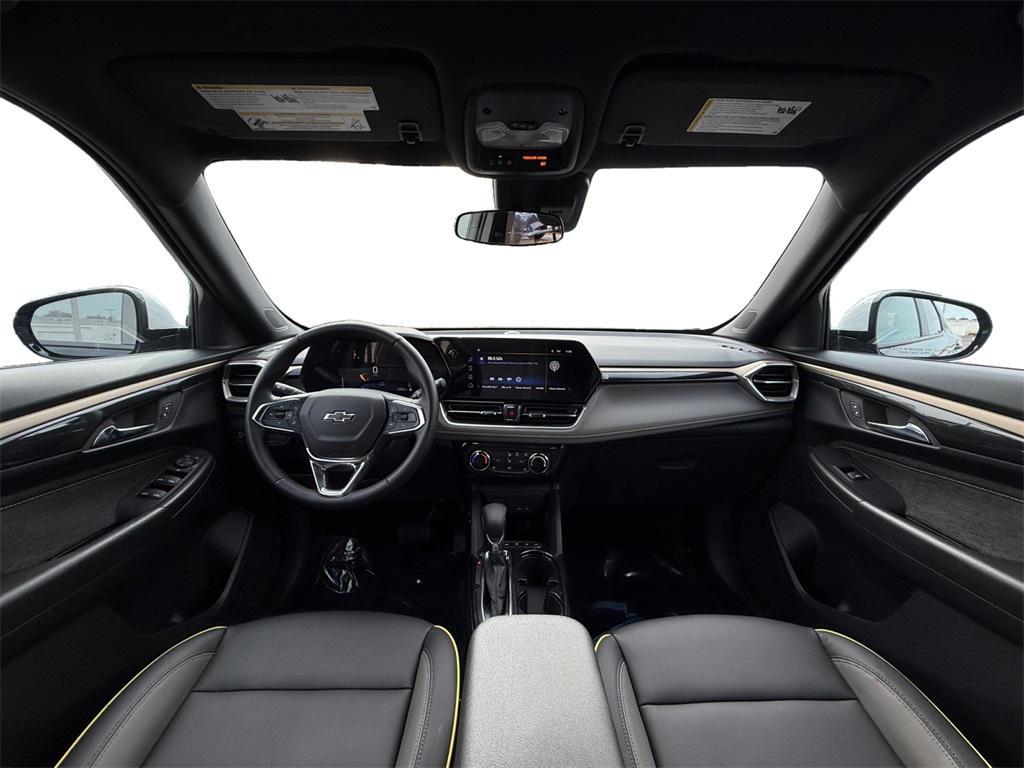 new 2025 Chevrolet TrailBlazer car, priced at $24,540