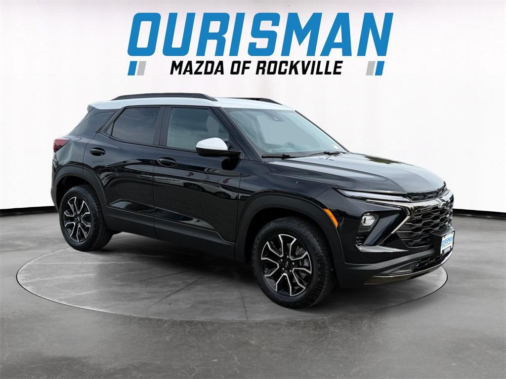 new 2025 Chevrolet TrailBlazer car, priced at $24,540