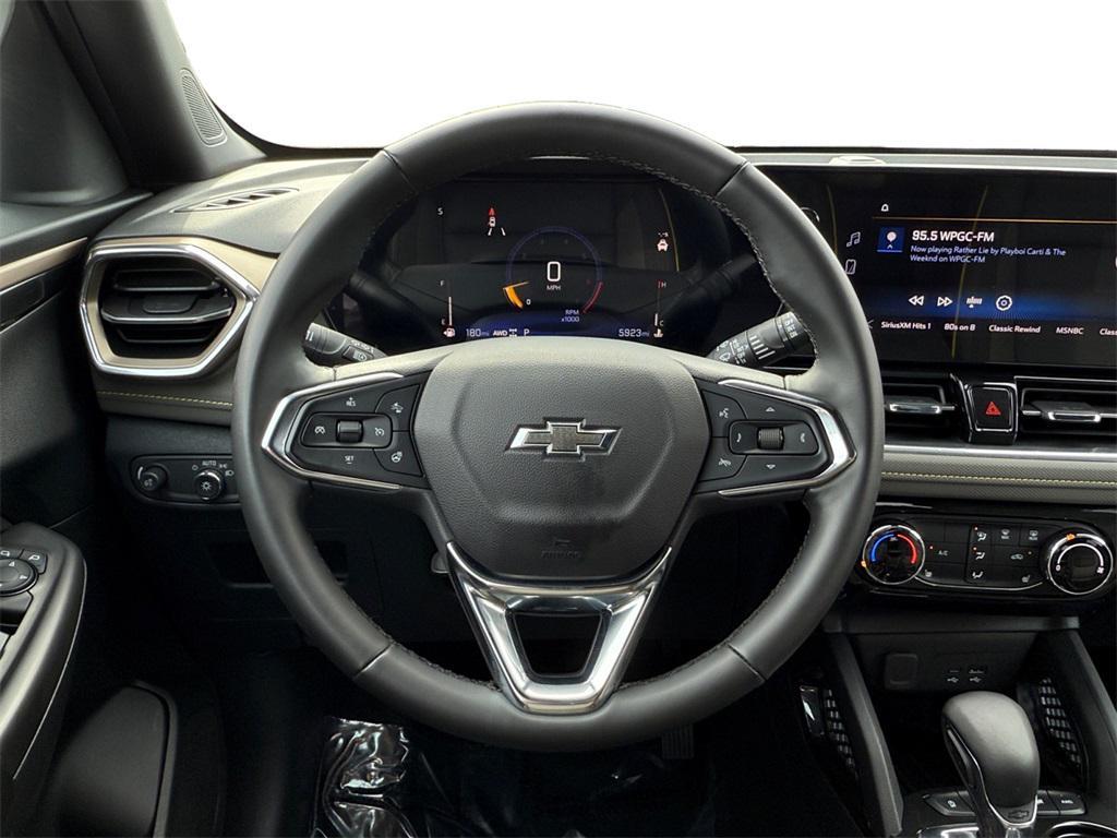 new 2025 Chevrolet TrailBlazer car, priced at $24,540