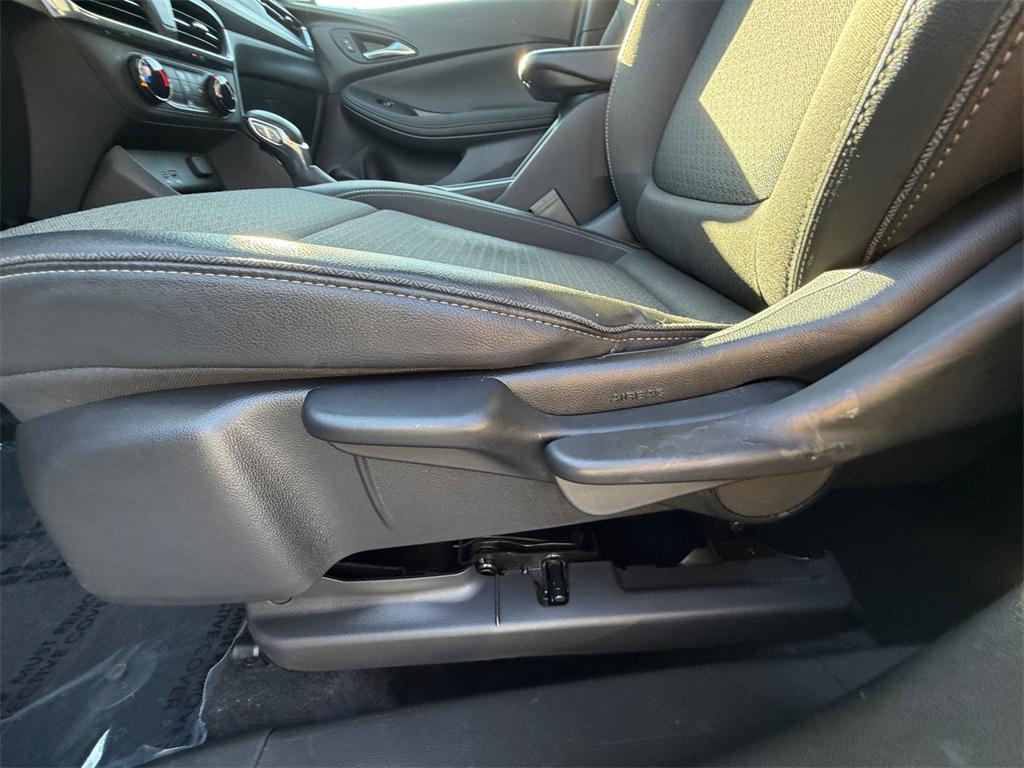 used 2024 Buick Encore GX car, priced at $21,000