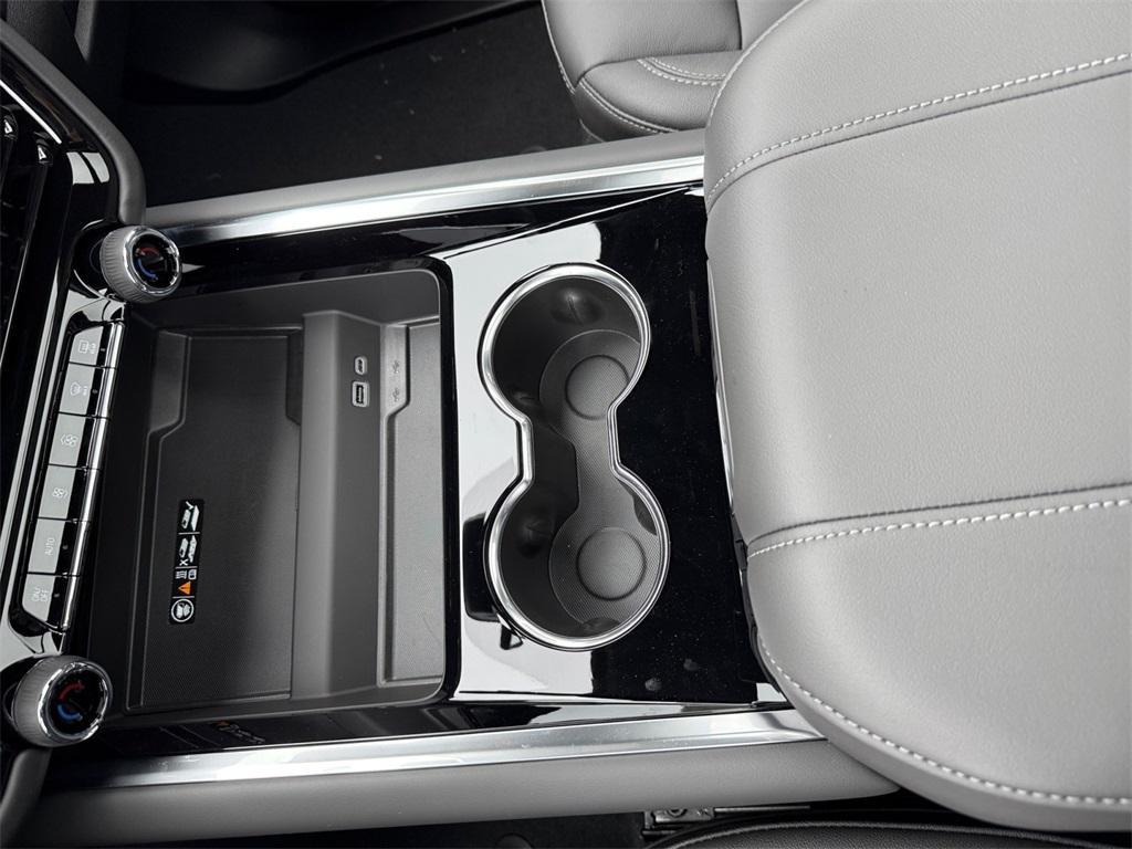 new 2025 Chevrolet Suburban car, priced at $71,265